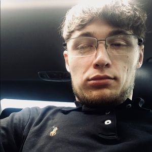 Meet your Posher, Zach